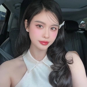 Ảnh avatar con gái xinh xắn khẳng định phong cách riêng