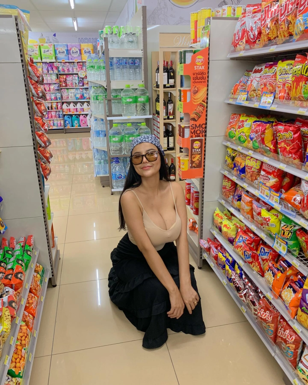 Ảnh cô gái sexy body gợi cảm nóng bỏng quyến rũ cuốn hút mê mẩn cuồng nhiệtv