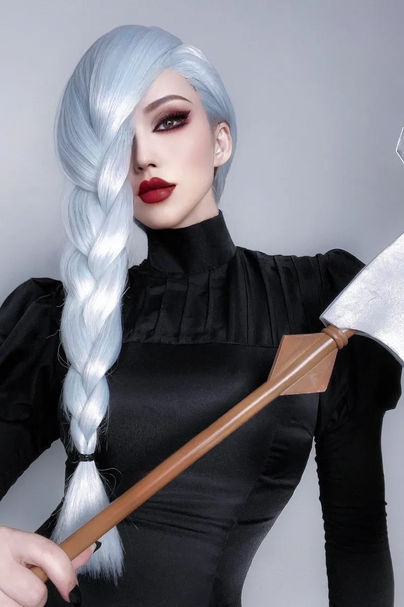 Ảnh cosplay Mei chuẩn từng chi tiết nhỏ khiến fan phát sốt