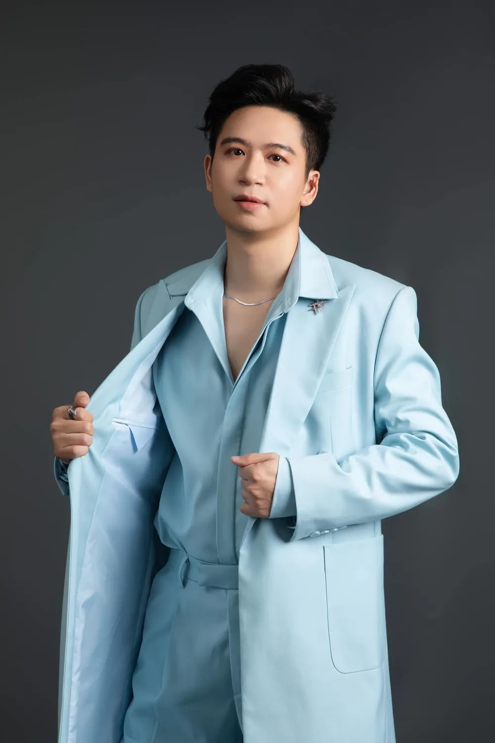 Anh Tài Đỗ Hoàng Hiệp trong nhóm Ngũ Cung