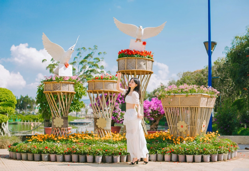 Ảnh vườn hoa đà lạt mang màu sắc nhẹ nhàng và lãng mạn