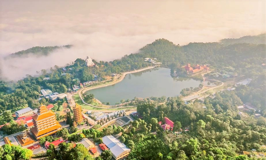 Cảm nhận sự linh thiêng của núi cấm an giang linh thiêng