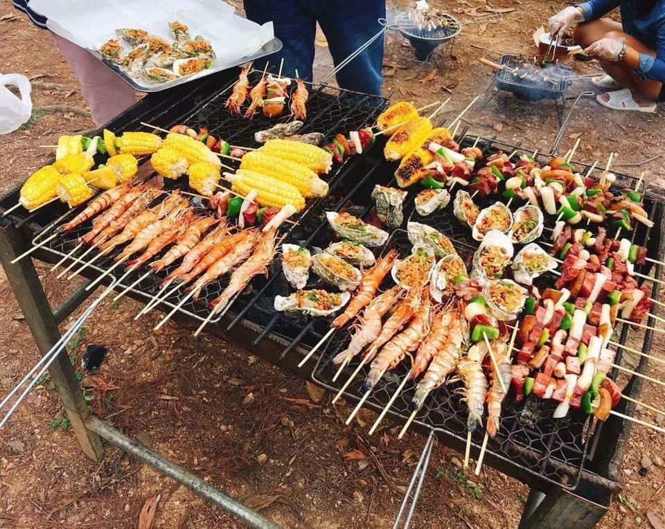 Cắm trại Bản Rõm thư giãn trong không gian thiên nhiên