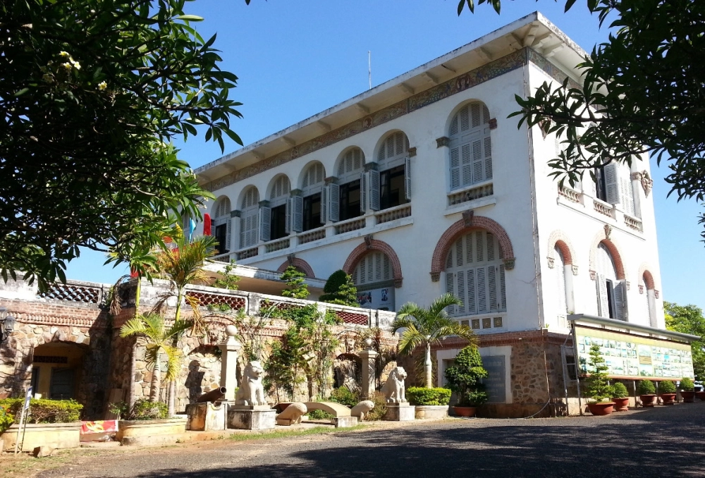 Cập nhật giá vé bạch dinh cho du khách