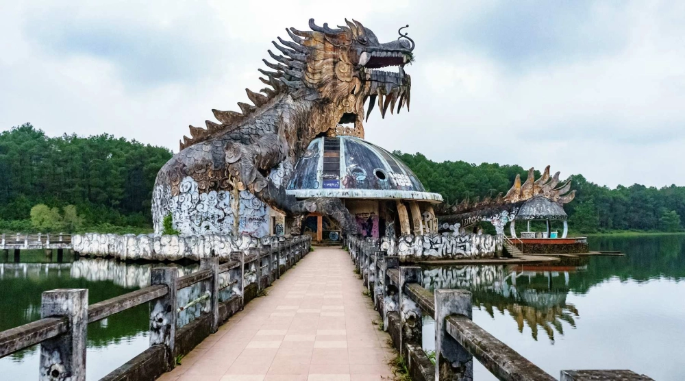Chiêm ngưỡng cảnh sắc hồ thuỷ tiên huế đầy mê hoặc