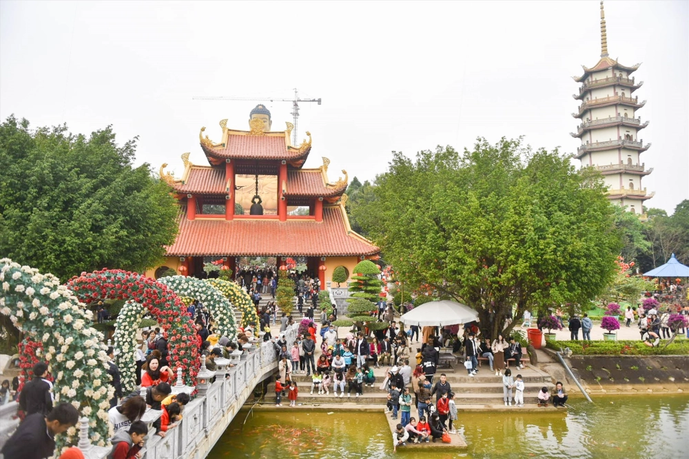 Chùa khai nguyên 2024 đón chào du khách với nhiều hoạt động thú vị