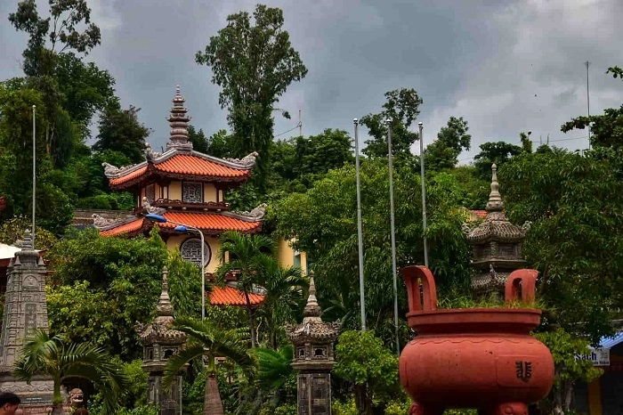 Chùa Long Sơn giá vé, không thu phí khách vào tham quan
