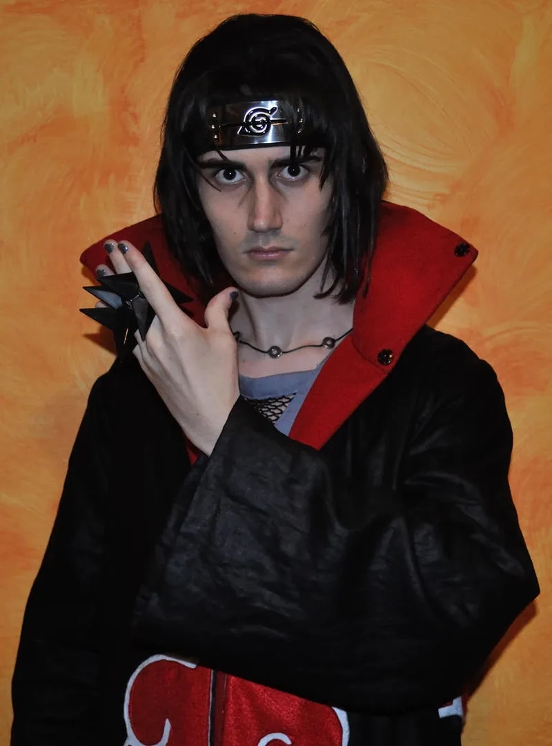 Cosplay Itachi thể hiện khí chất lạnh lùng đầy cuốn hút
