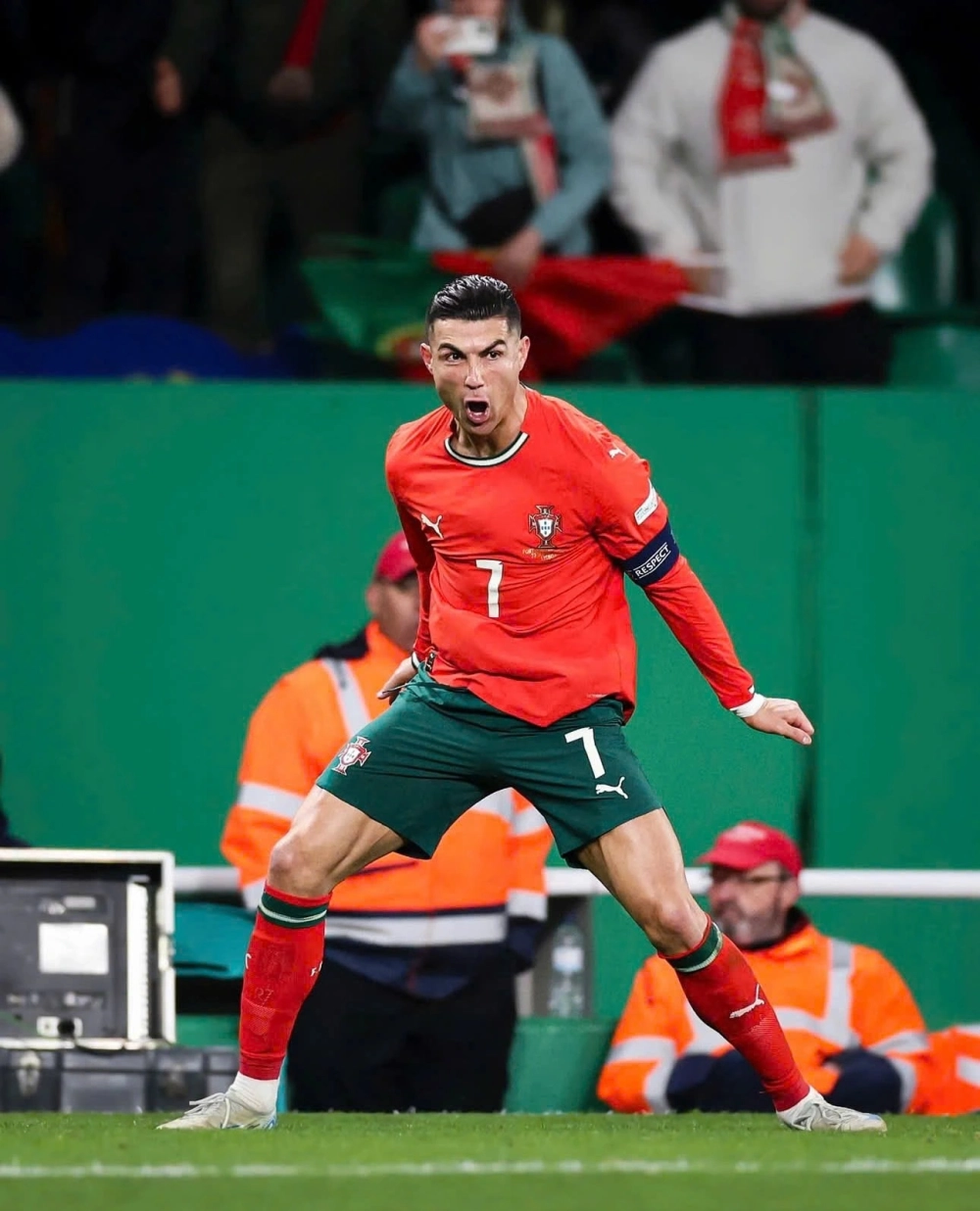 Cristiano ronaldo champions league gắn liền với nhiều danh hiệu lớn.