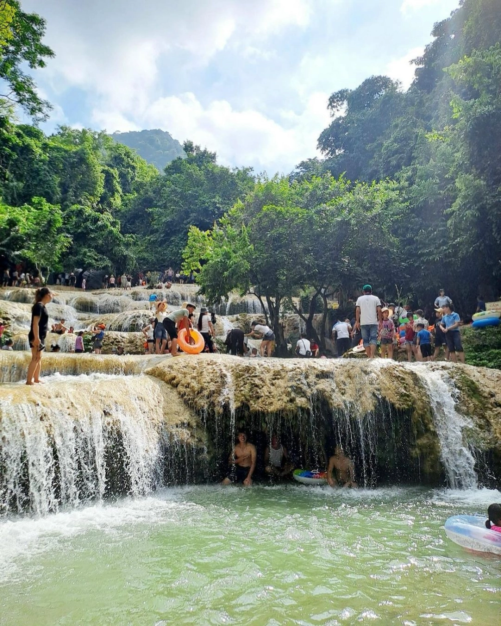 Cùng đi thác mây và tận hưởng vẻ đẹp thiên nhiên