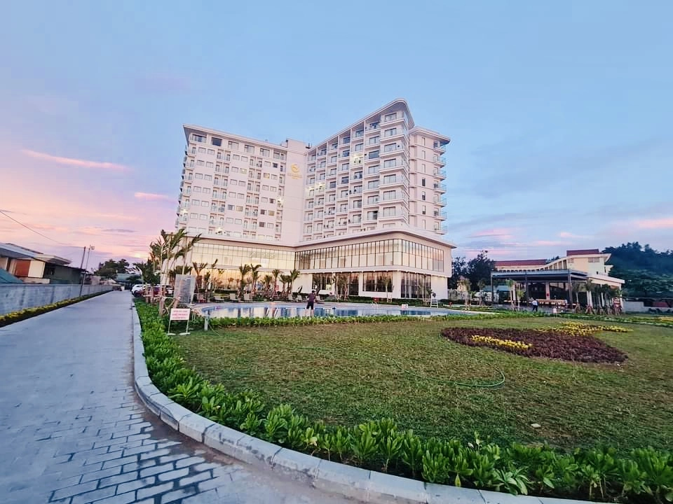 Đặt phòng khách sạn biển Thiên Cầm giá tốt