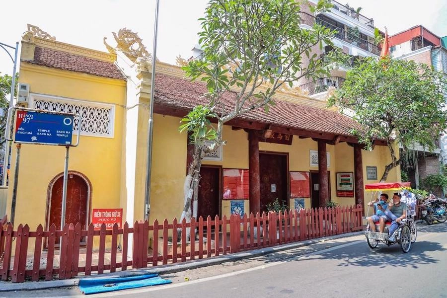 Đền Bạch Mã điểm đến tâm linh giữa lòng thủ đô