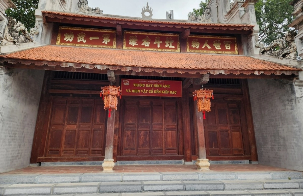 Đền Kiếp Bạc cầu gì, cầu sức khỏe, bình an cho gia đình và cộng đồng
