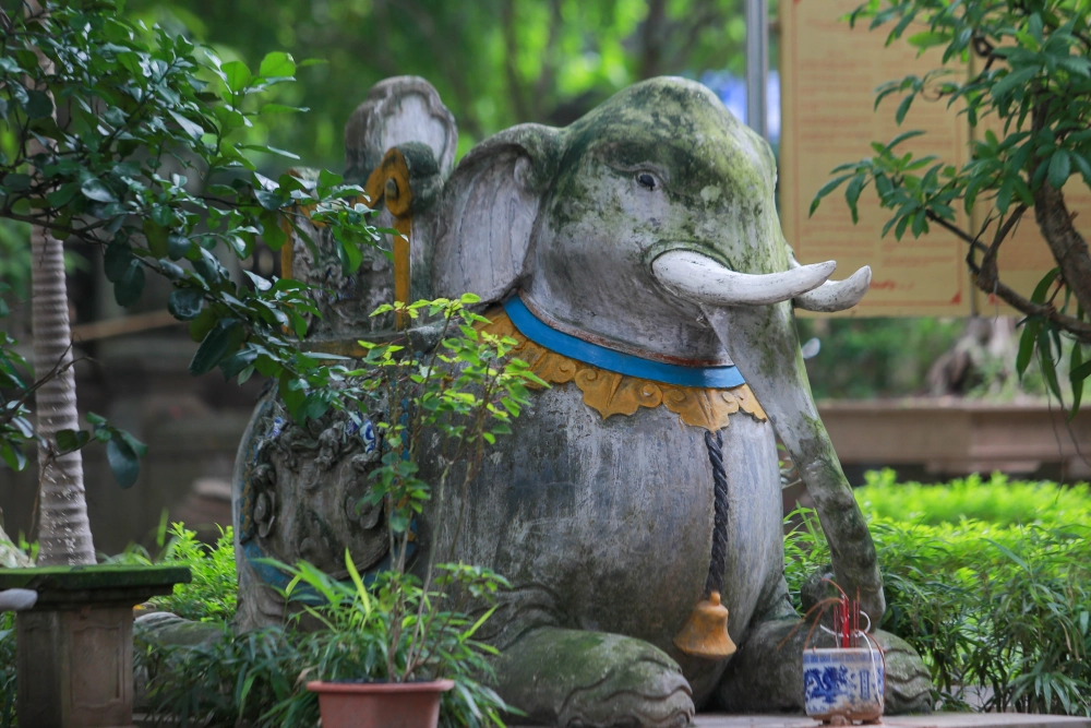 Đền quán thánh ở đâu, số 1 đường Thanh Niên Hà Nội