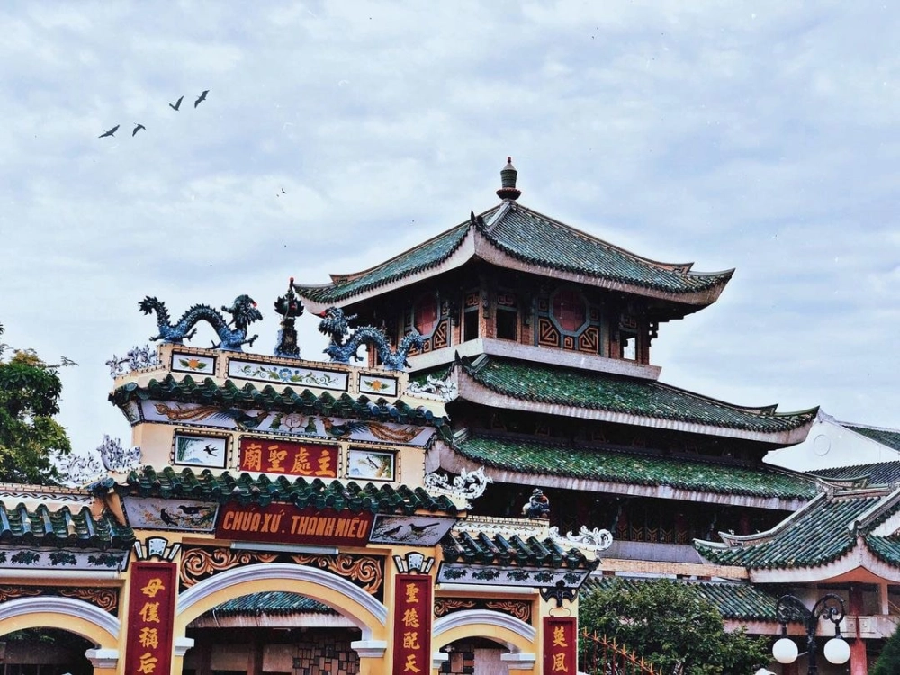 Đến thăm miếu bà chúa xứ núi sam ở an giang