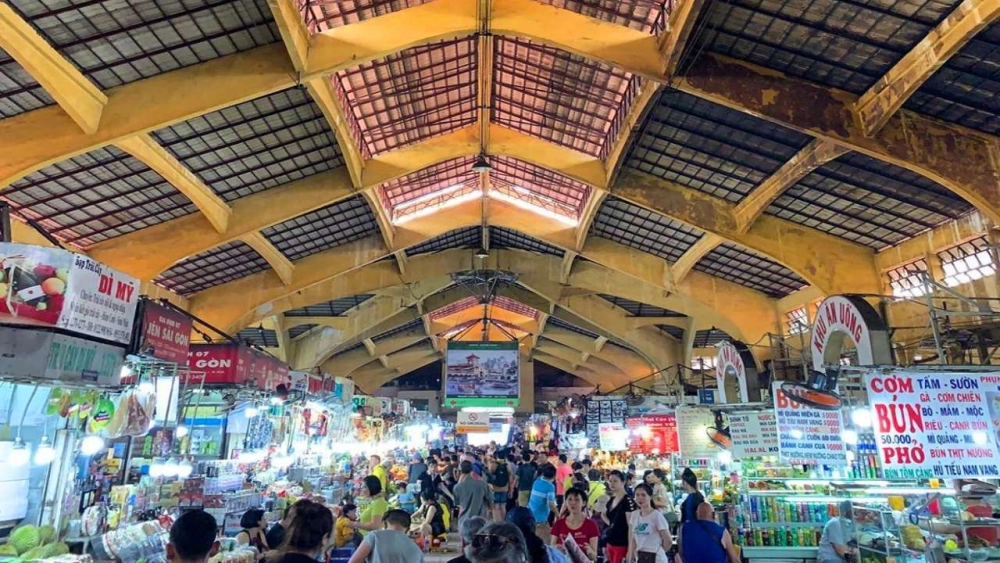Đến thử ngay ăn gì ở chợ bến thành bạn nhé