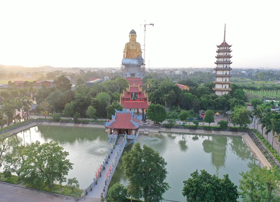Đi chùa khai nguyên cầu gì để tìm kiếm bình an và tài lộc