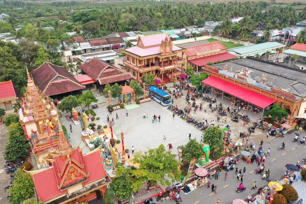 Di tích chùa Xiêm Cán gắn liền với đời sống văn hóa người Khmer.