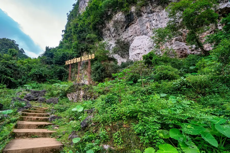 Động ngườm ngao thuộc tỉnh nào để bắt đầu chuyến đi thú vị