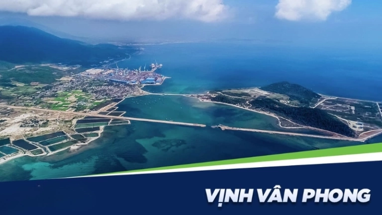 Du lịch vịnh Vân Phong - Nơi hội tụ sắc màu biển cả