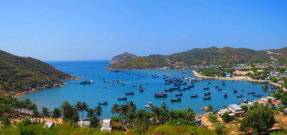 Đừng bỏ lỡ cơ hội khám phá vịnh vĩnh hy