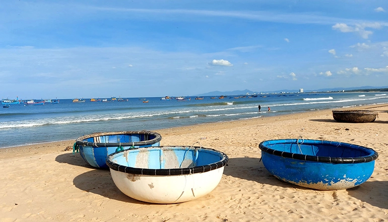 Đường ven biển tuy hoà mang đến cho bạn cảm giác như lạc vào thiên đường