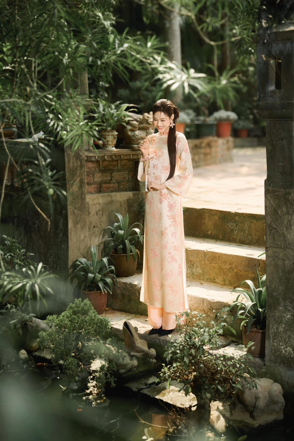 Gây chú ý khi hoa hậu Đỗ Thị Hà thi Miss World
