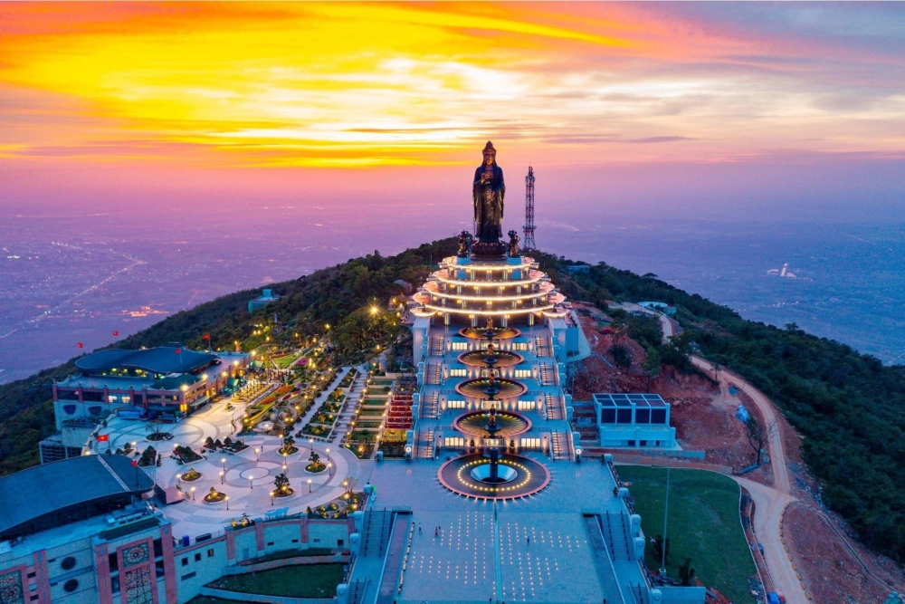 Giải đáp núi bà đen là ở đâu cực hay