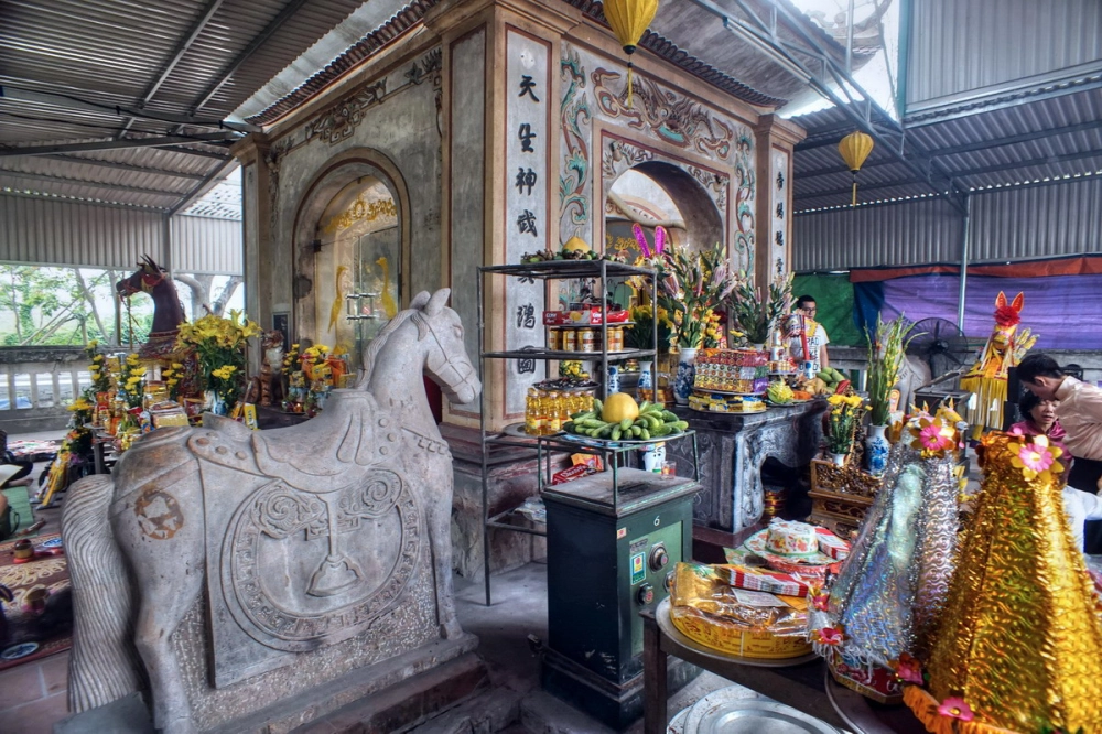 Giới thiệu về đền Ông Hoàng Mười, ngôi đền nổi tiếng với lịch sử và văn hóa phong phú