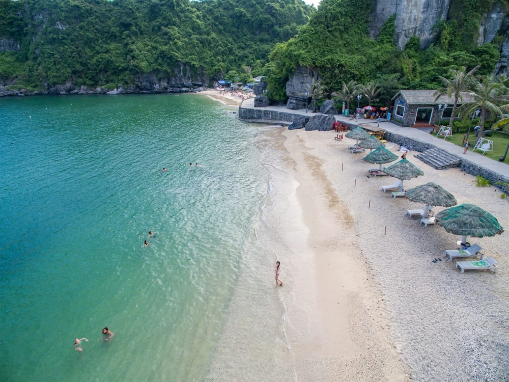 Góc nhìn cảnh đẹp cát bà thu hút ánh nhìn