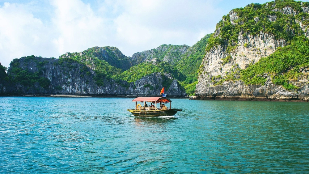 Gợi ý lịch trình cát bà 3 ngày 2 đêm hợp túi tiền