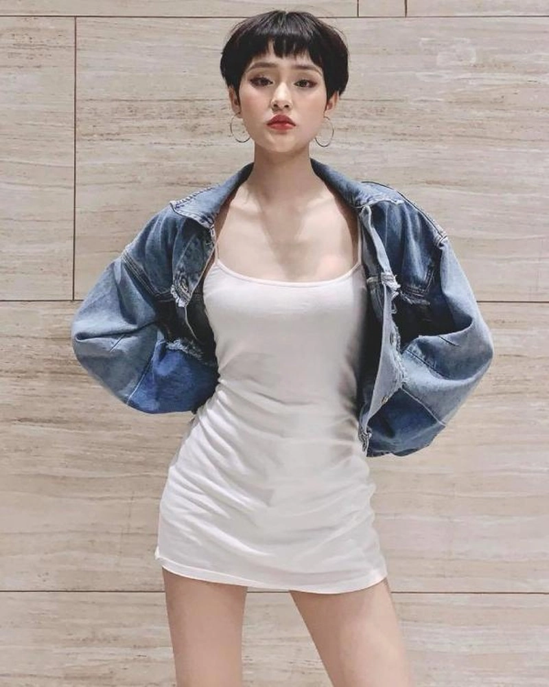 Hiền hồ ca sĩ xinh đẹp giọng hát da diết