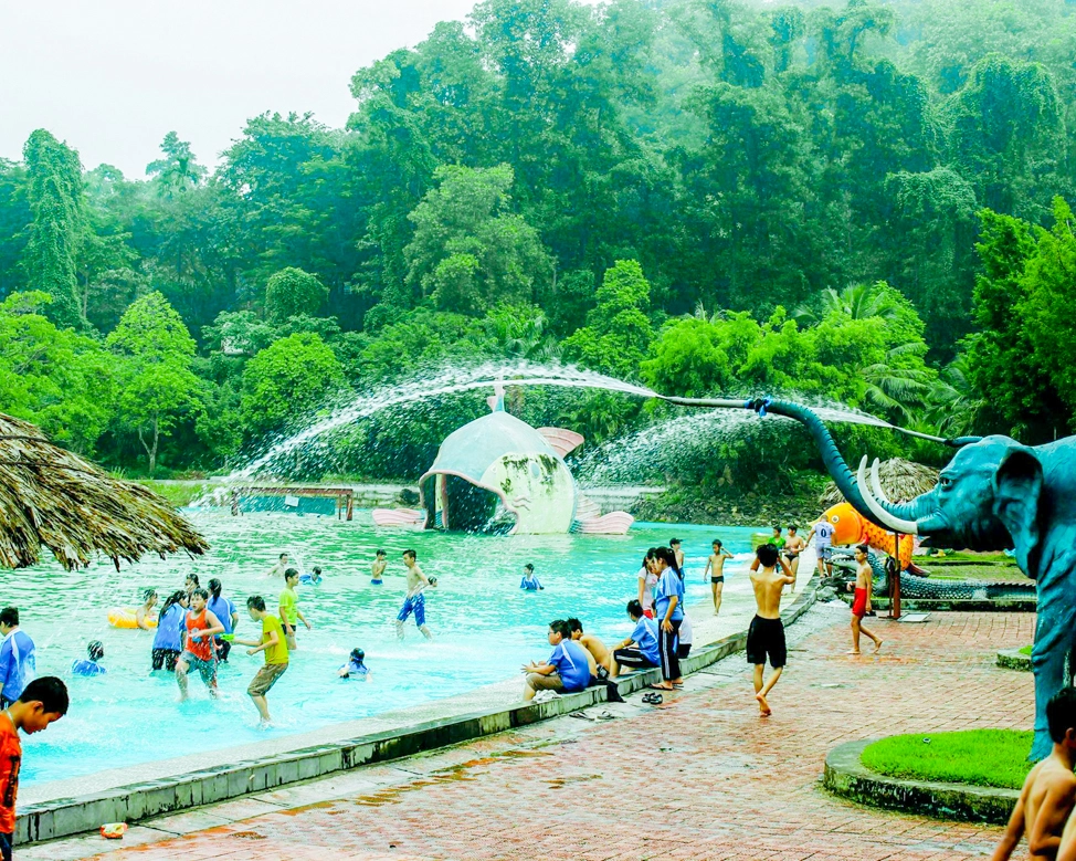 Hình ảnh của khu du lịch khoang xanh suối tiên đẹp đến nao lòng