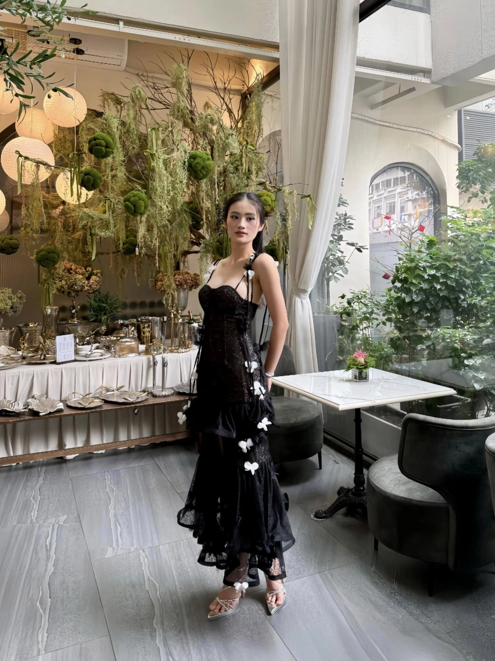 Hoa hậu Ý Nhi bao nhiêu tuổi bạn đã đoán được chưa