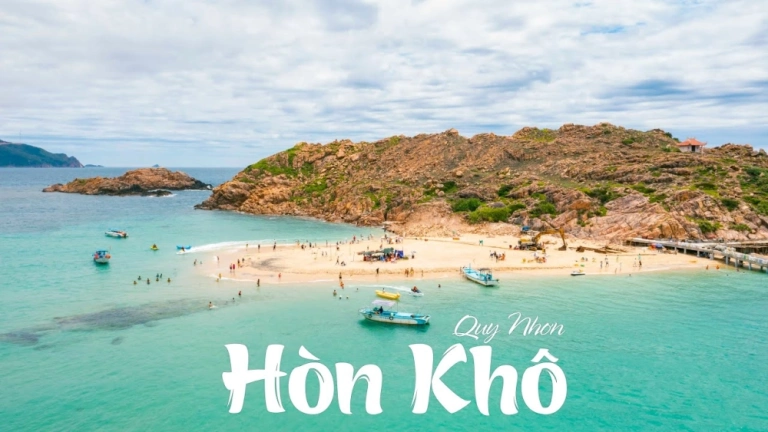 Hòn Khô - Khám phá cung đường đi bộ giữa lòng biển