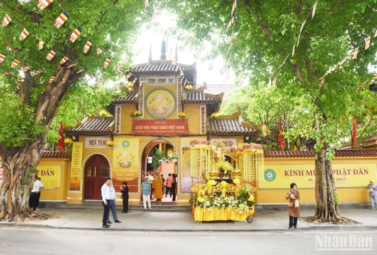 Khám phá chùa Quán Sứ - Ngôi chùa cổ kính giữa lòng phố cổ