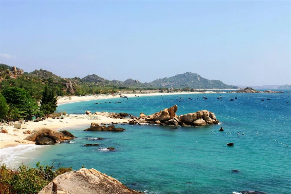 Khám phá đảo quan lạn từ bình minh đến hoàng hôn