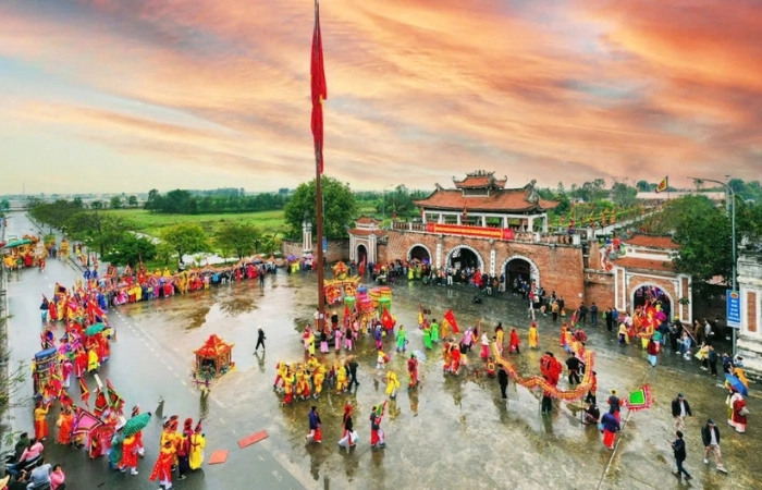 Khám phá lễ hội đền trần tháng 8 với nhiều hoạt động
