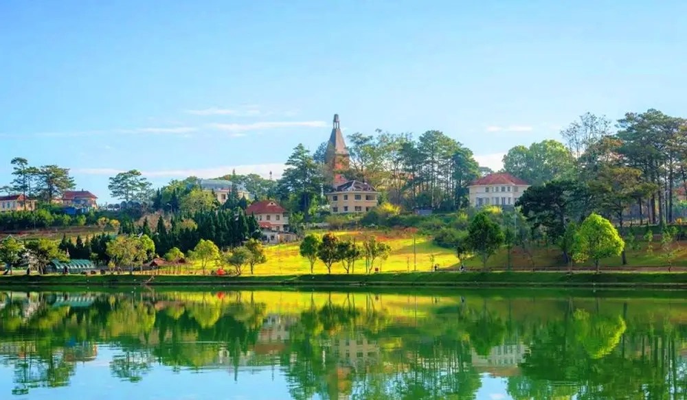 Khám phá sự tích hồ xuân hương đà lạt với bao điều huyền bí