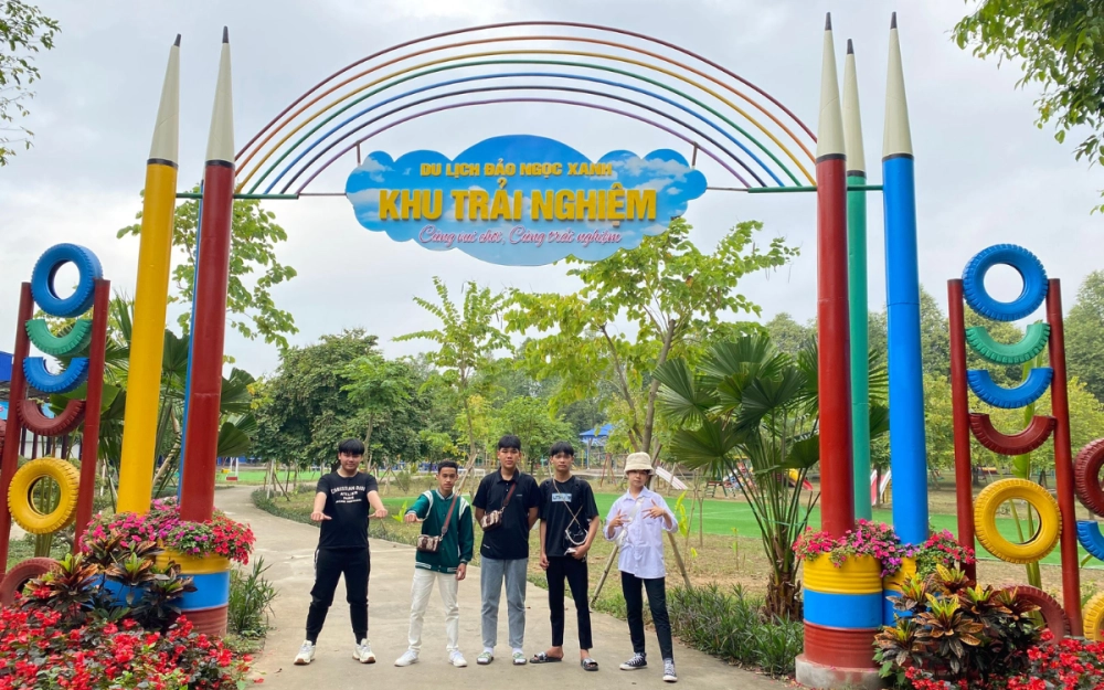Khám phá tham quan đảo ngọc xanh tuyệt vời