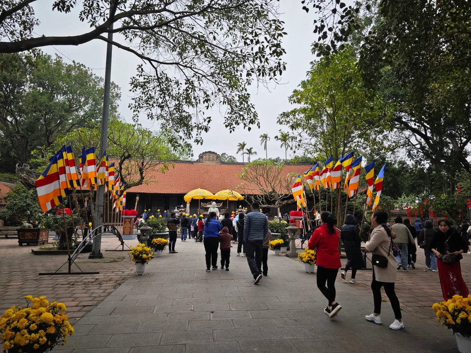 Khoá tu chùa Vĩnh Nghiêm thu hút hàng ngàn Phật tử
