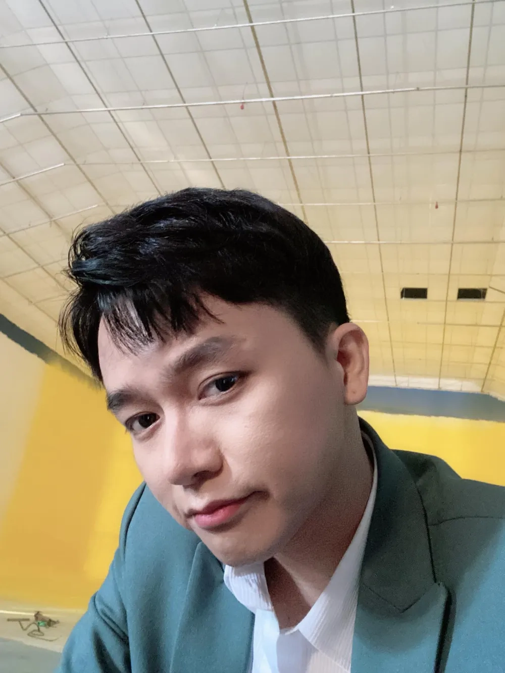 Lắng nghe cảm xúc thật trong lời bài hát Bùi Công Nam Kiếp chồng chung