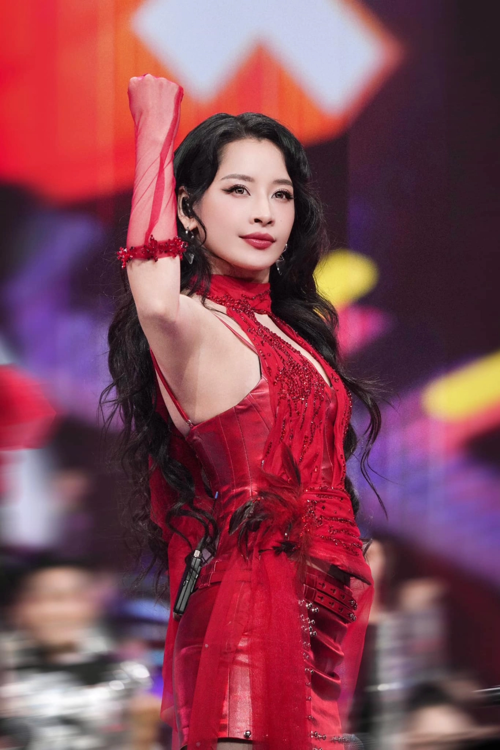 Lắng nghe Đóa hoa hồng Chi Pu đầy sâu lắng và ngọt ngào