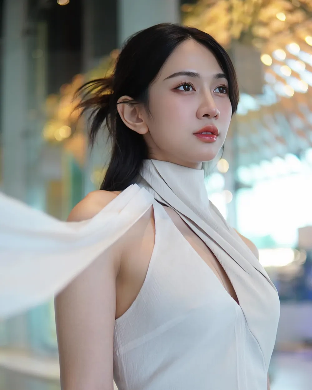 Lê Bống xuất hiện nổi bật với clip Lê Bống không thời gian