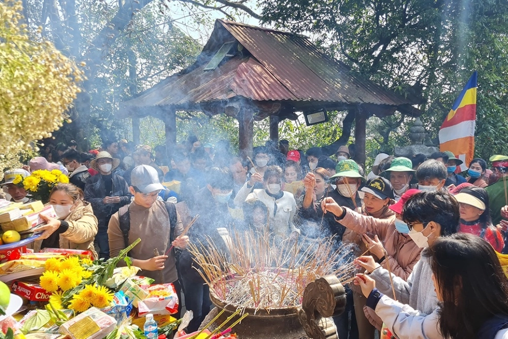 Lễ hội chùa Hương Tích Hà Tĩnh không thể bỏ qua