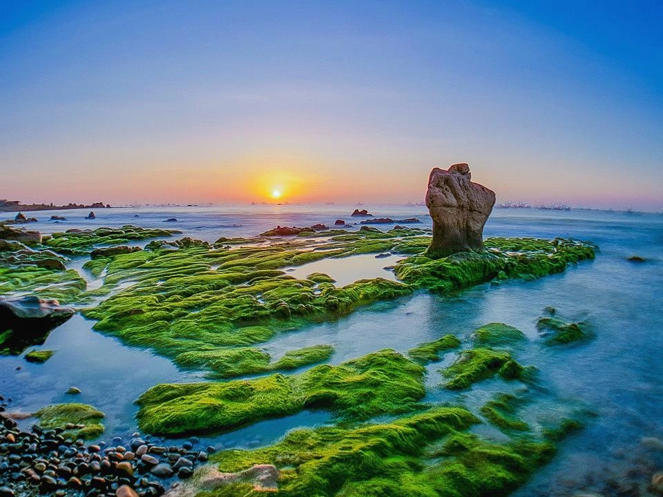 Lưu giữ khoảnh khắc với hình ảnh biển cổ thạch