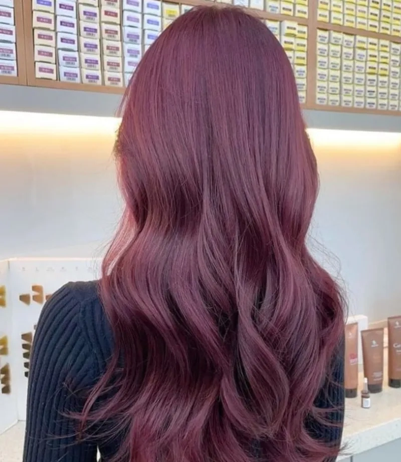 Màu đỏ tím tóc đẹp không cần cầu kỳ