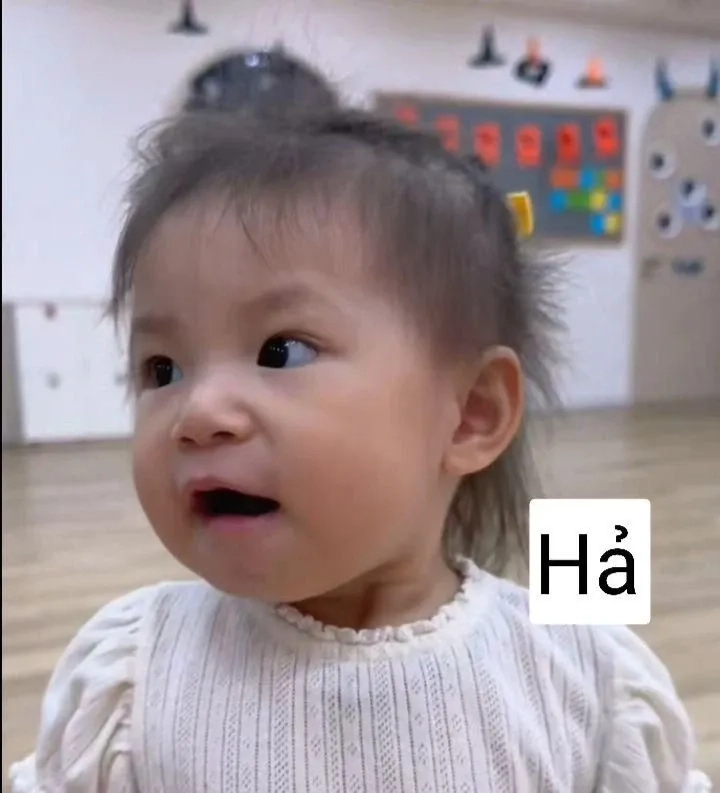 Meme Pam chu chu icon hôn dễ thương để “thả thính” nhẹ nhàng