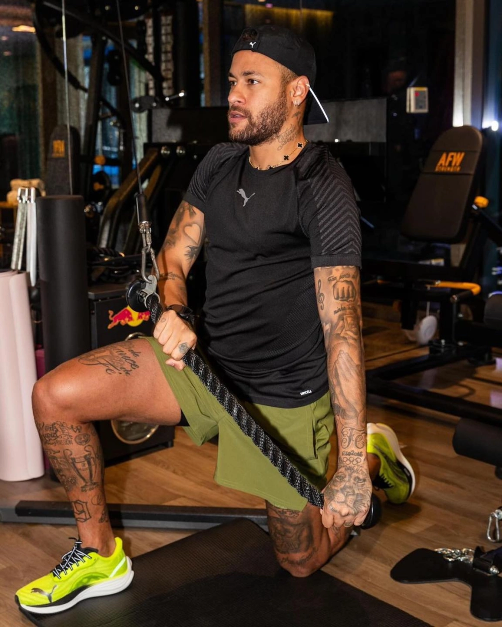 Neymar age luôn khiến người hâm mộ bất ngờ vì sự nghiệp sớm.