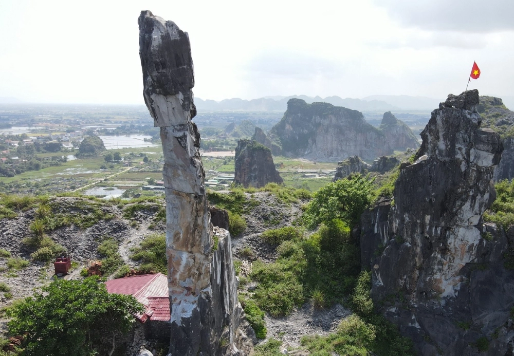 Nghe bài thơ nàng tô thị đầy thổn thức